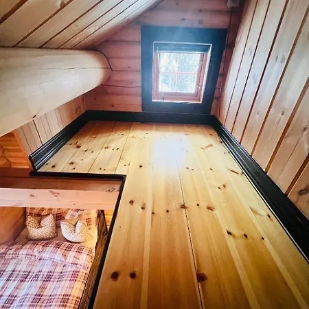 In Kvamskogen بيت للعطل *